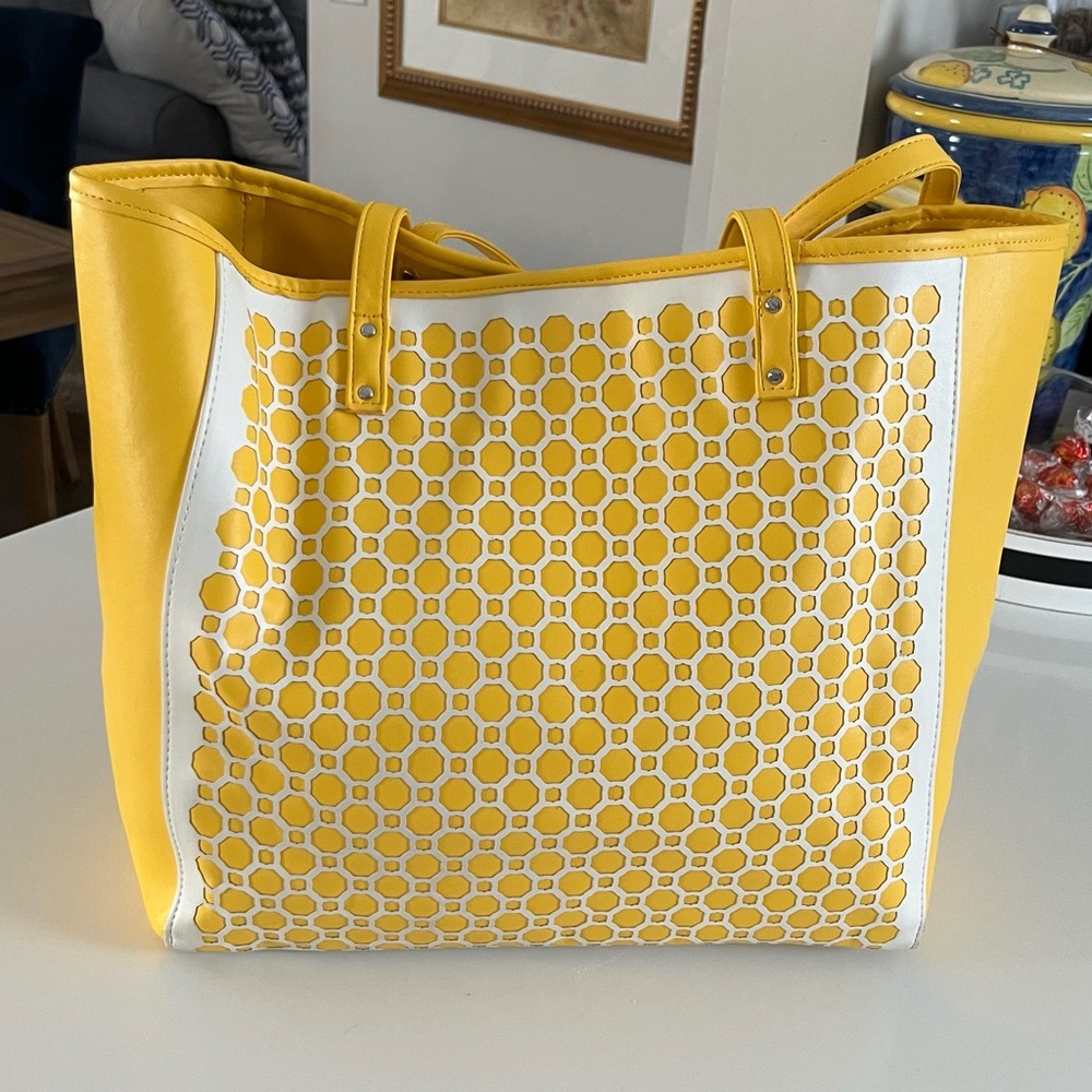 Yellow Tote - Picture 2 of 7